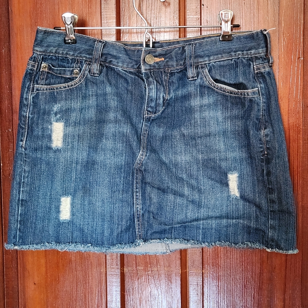 Old Navy Distressed Denim Mini Skirt Size 4